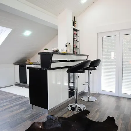 דירה Lovori-lorbe *