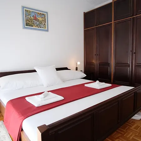 Apartment Lovori-lorbe *