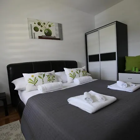 لوفوري-لوربي شقة *