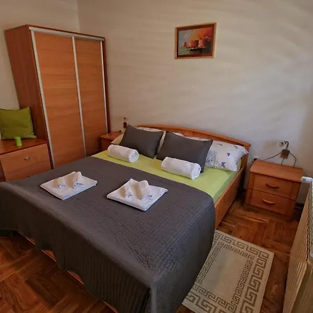 Lovori-lorbe * Trebinje
